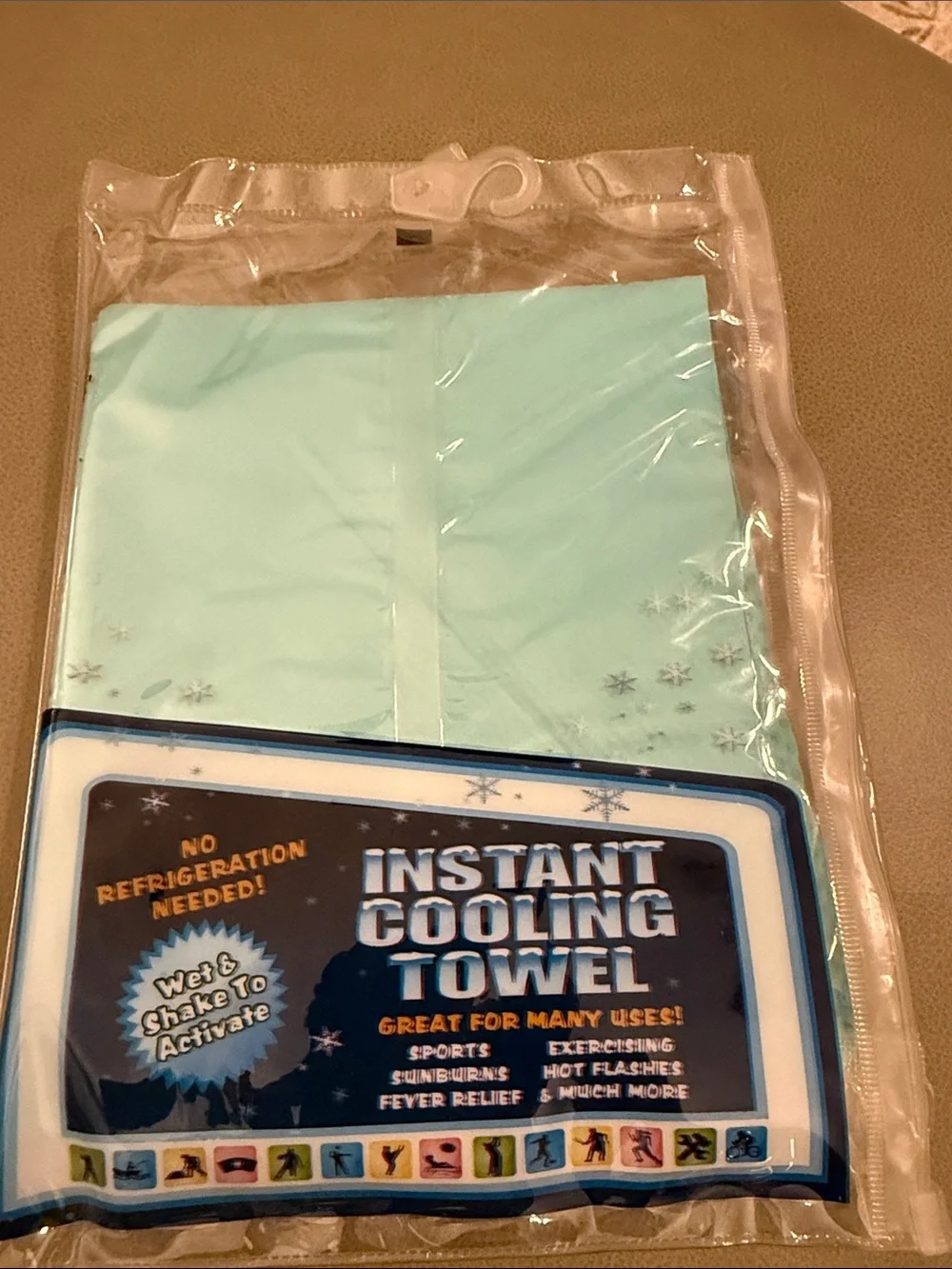 Chill Skinz Instant Cooling Hand Towel - Light Aqua